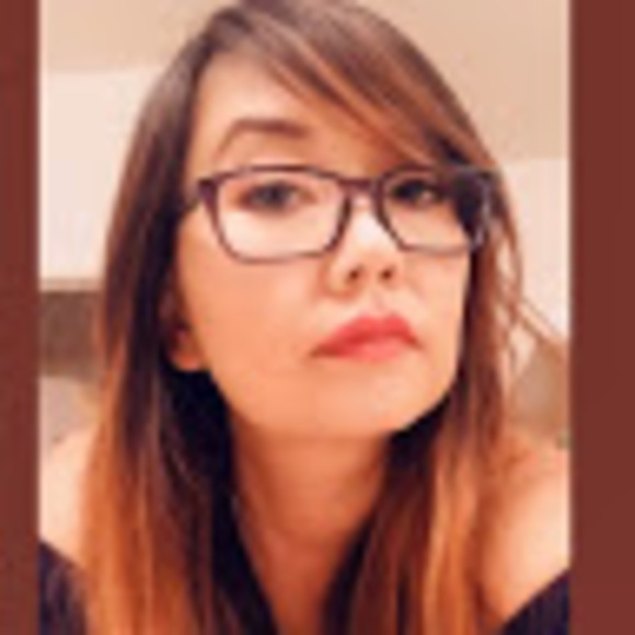 Meet your Posher, Danna - Picture 1 of 1